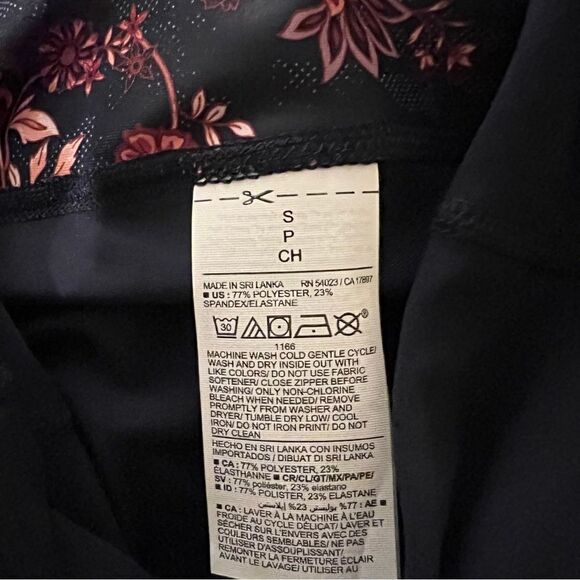 Old Navy High Waisted Powersoft Side Pocket 7/8 Length Leggings NWT Size Small - Picture 7 of 7